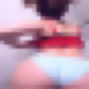 Photo exclusive de Elena, 22 ans à Cabriès - rencontre coquine