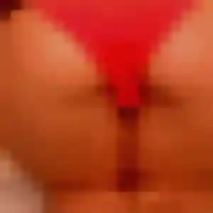 Lamia, 33 ans, en ligne à Chamonix-Mont-Blanc pour une rencontre coquine