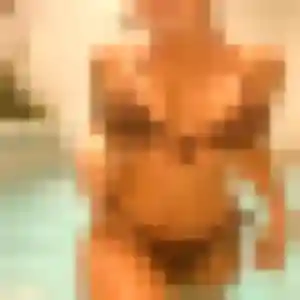 Monique (39 ans) à Chamonix-Mont-Blanc propose une rencontre maintenant