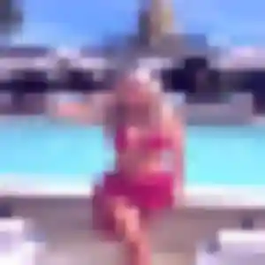 Henriette, femme de 22 ans cherche rencontre libertine à Champniers