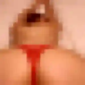 Anne-Charlotte, 25 ans, disponible à Éguilles pour un rencontre libertine