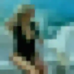 Marine, 19 ans, connectée à La Courneuve pour une rencontre coquine
