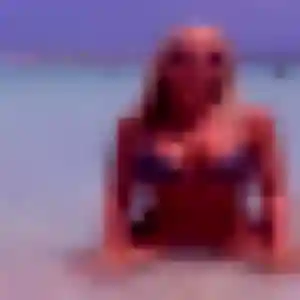 Photo de Celine à Les Herbiers (33 ans) - rencontre libertine discret
