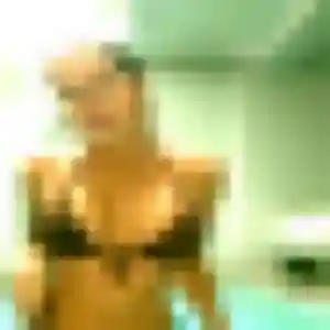 Nelly (33 ans) à Les Ponts-de-Cé cherche une rencontre ce soir