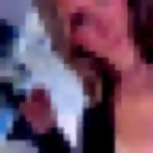 Photo de Karen à Meyreuil (25 ans) - rencontre libertine discret