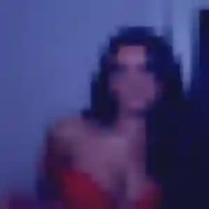 Raphaelle, fille de 37 ans veut rencontre libertine à Port-Louis