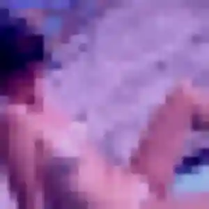 Contacte Emma, 21 ans à Rillieux-la-Pape en privé