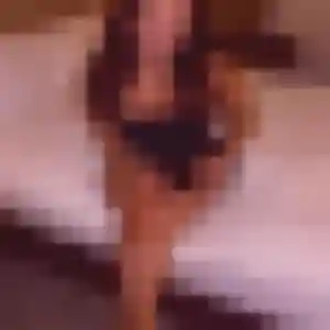 Photo privée de Sofia, 27 ans à Rives-du-Loir-en-Anjou - rencontre sans lendemain