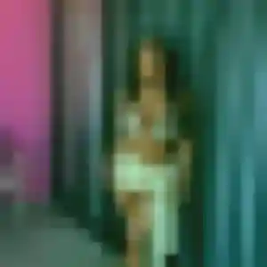 Nina, 40 ans, dispo pour rencontre libertine à Saint-Jory