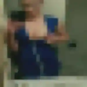 Zephyrine, 33 ans, cherche un rencontre libertine à Saint-Pierre-en-Faucigny
