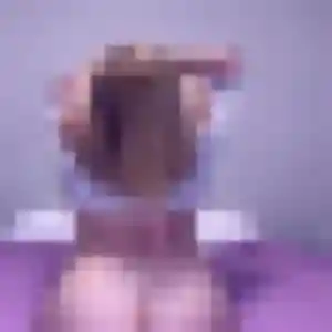 Photo privée de Emma, 44 ans à Souleuvre en Bocage - rencontre sans lendemain