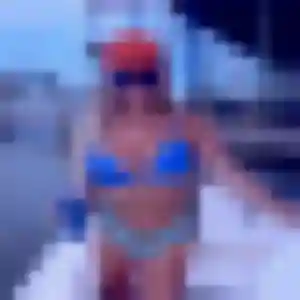 Photo de Melanie à Tassin-la-Demi-Lune (20 ans) - rencontre libertine gratuit
